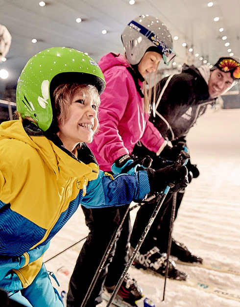 Family Skiing in Ski Dubai