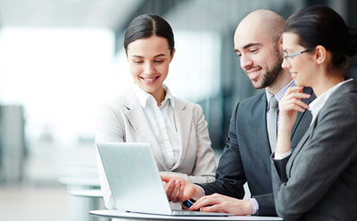 3 People Watching presentation on the laptop