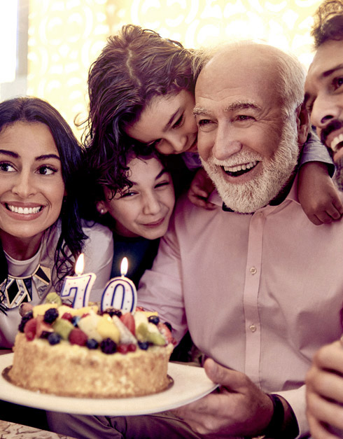 Family Celebrate Birthday