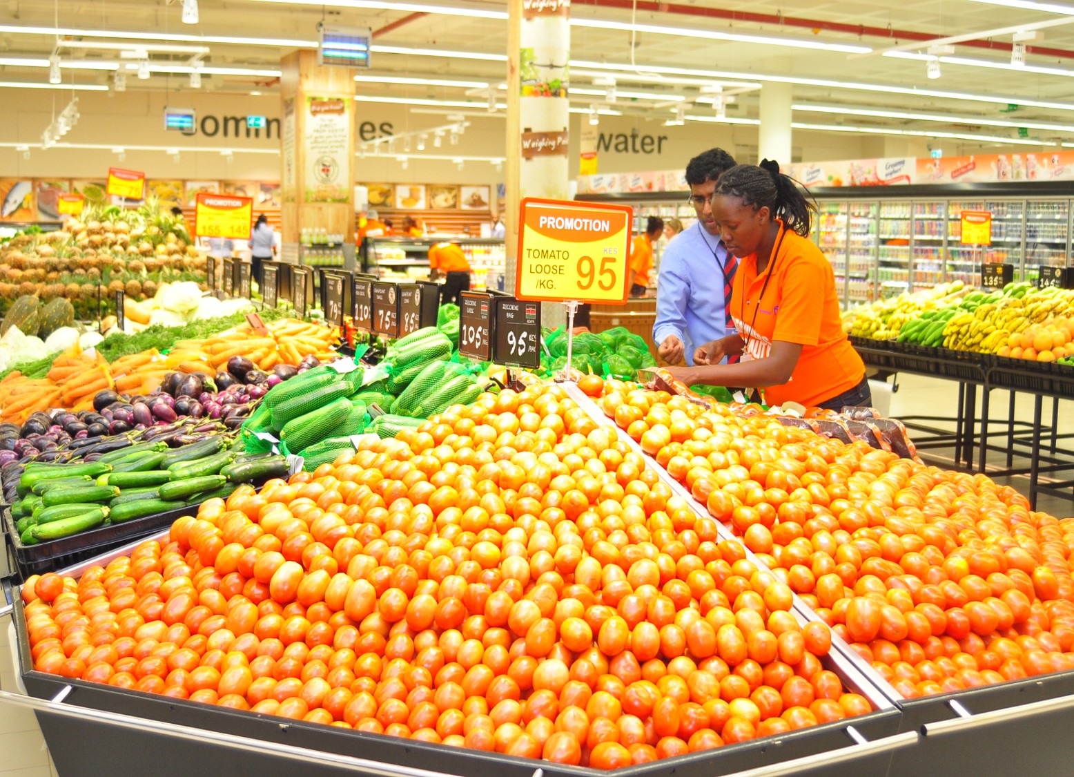 vegetables & fruits stand